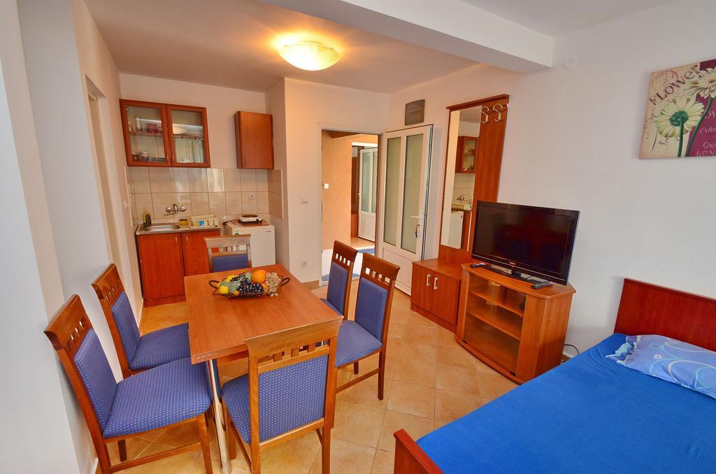 Apartments Scorpio Kotor Zimmer foto